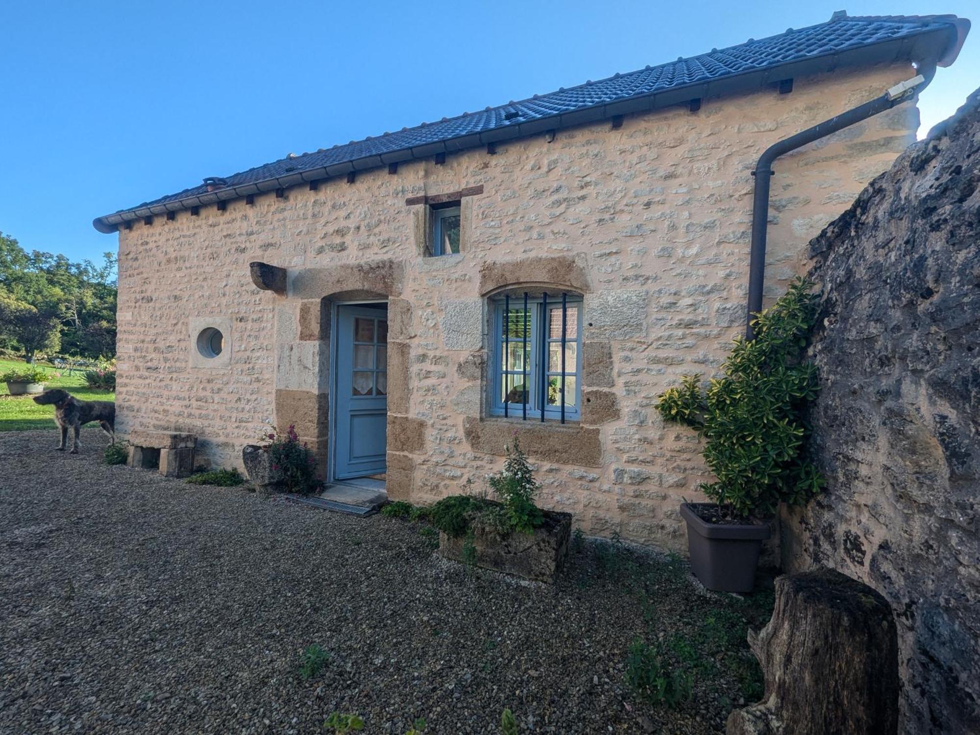 Maison Charmante A Langres Avec Wi-Fi Et Parking - Fr-1-611-43 Екстер'єр фото